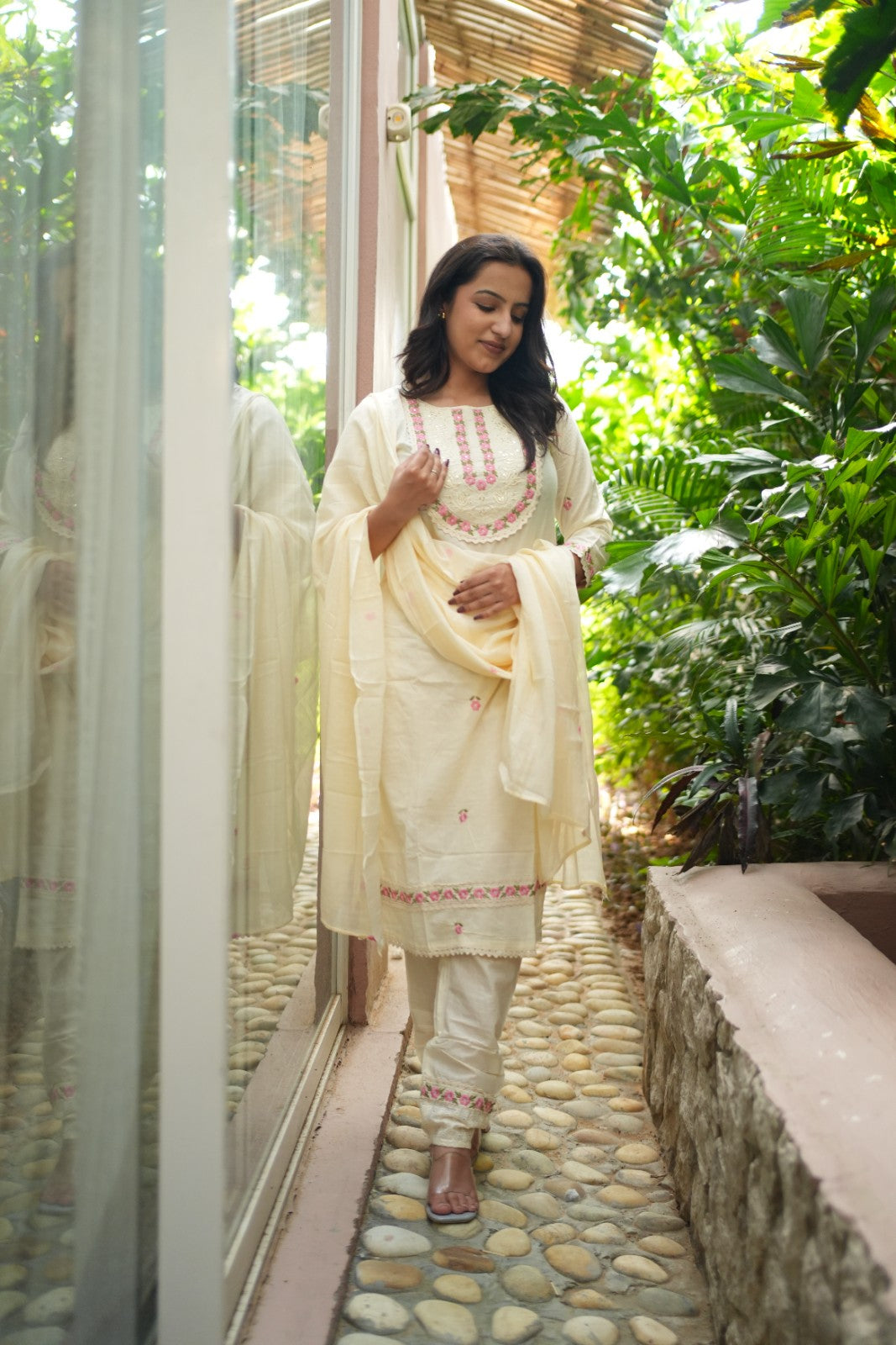Ivory Floral Embroidered Handwork Kurta Set
