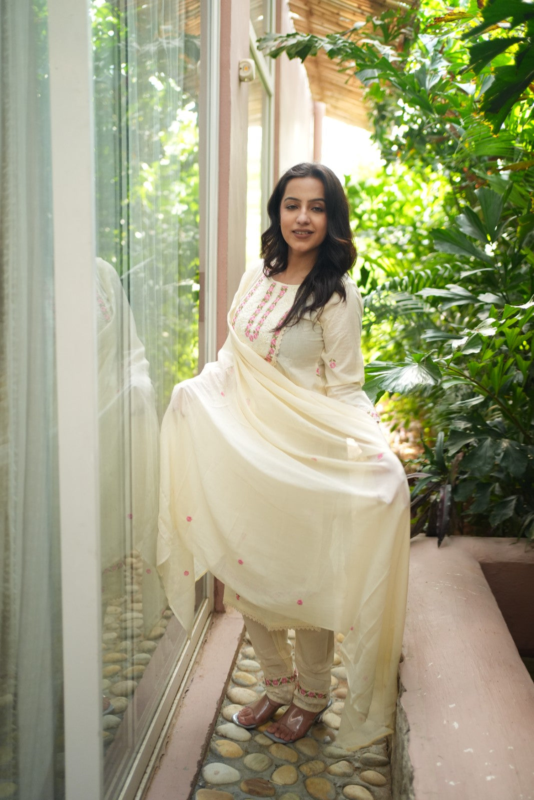 Ivory Floral Embroidered Handwork Kurta Set